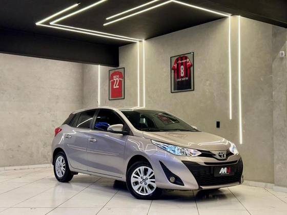 TOYOTA YARIS 1.3 16V FLEX XL PLUS TECH MULTIDRIVE TOYOTA YARIS 1.3 16V FLEX XL PLUS TECH MULTIDRIVE